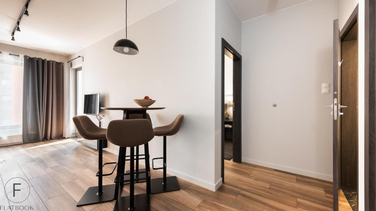 Flatbook - City Center Apartments Brabank With Parking Гданьск Экстерьер фото