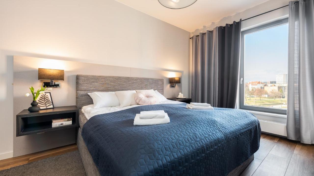 Flatbook - City Center Apartments Brabank With Parking Гданьск Экстерьер фото