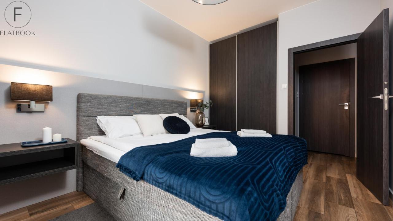Flatbook - City Center Apartments Brabank With Parking Гданьск Экстерьер фото