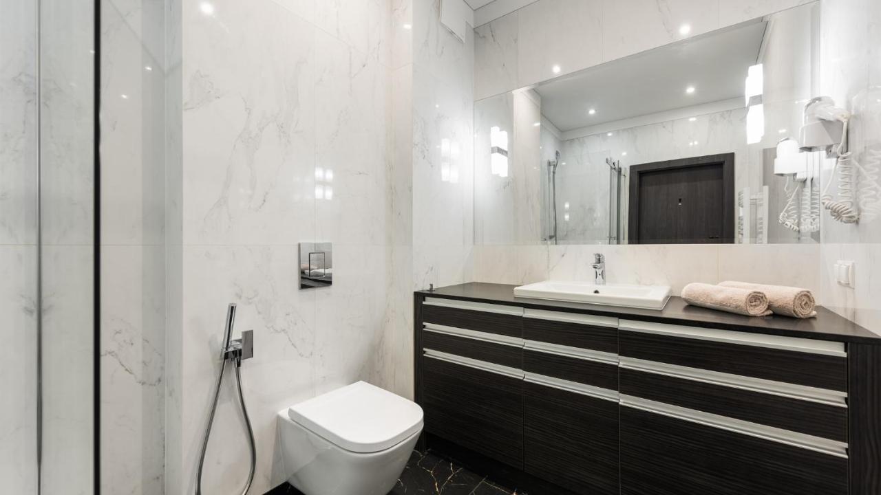 Flatbook - City Center Apartments Brabank With Parking Гданьск Экстерьер фото