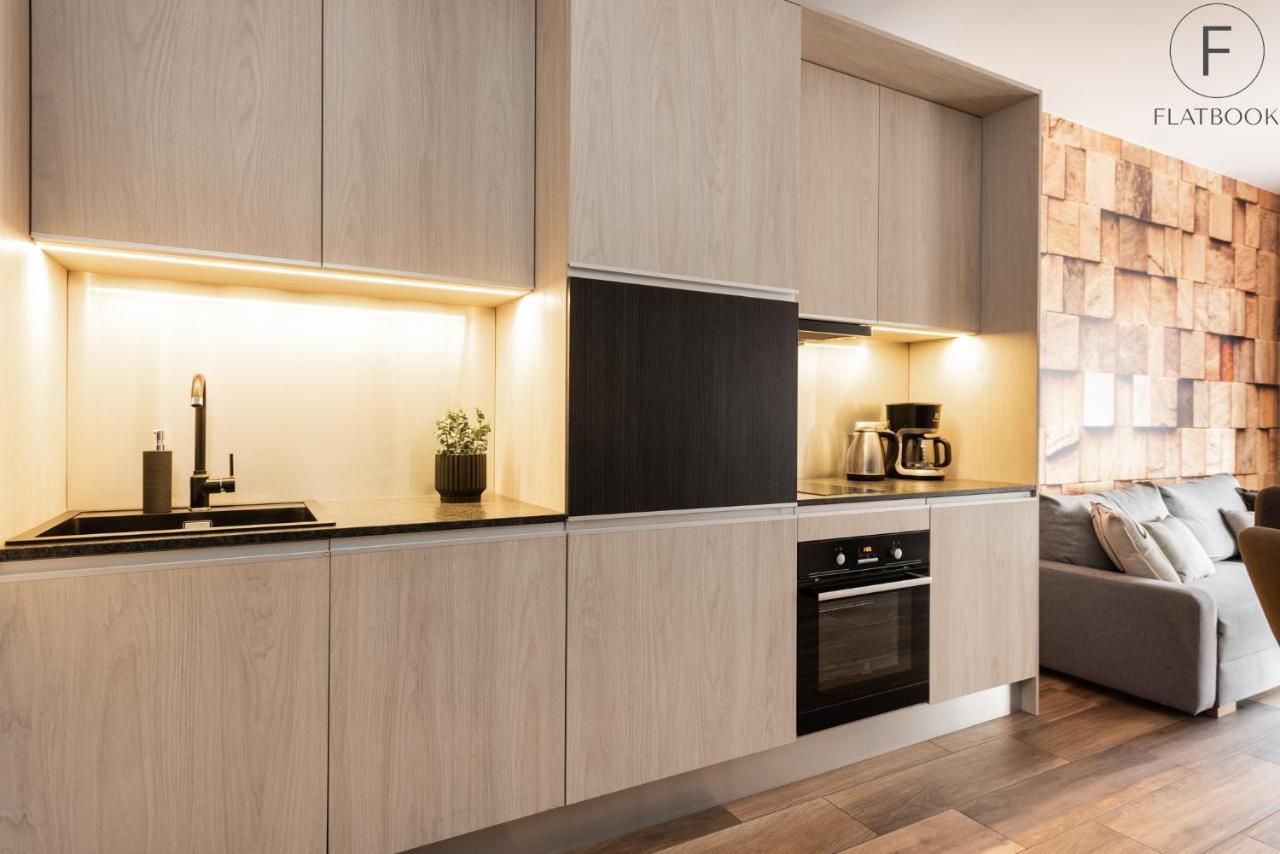 Flatbook - City Center Apartments Brabank With Parking Гданьск Экстерьер фото