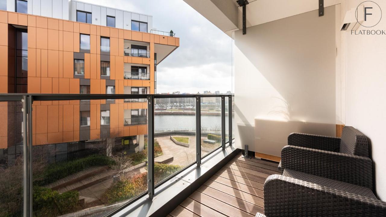 Flatbook - City Center Apartments Brabank With Parking Гданьск Экстерьер фото